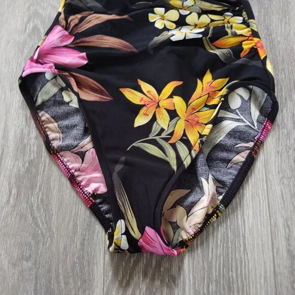 Miraclesuit Notched V Floral Print One Piece Swimsuit - Picture 8 of 15